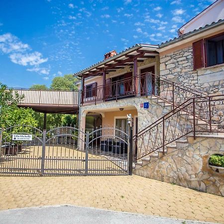 Villa Michelle Karojba 외부 사진