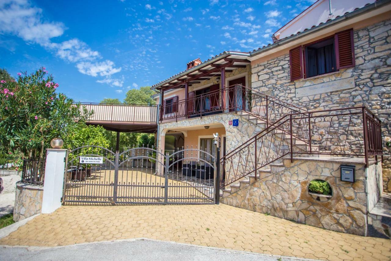 Villa Michelle Karojba 외부 사진
